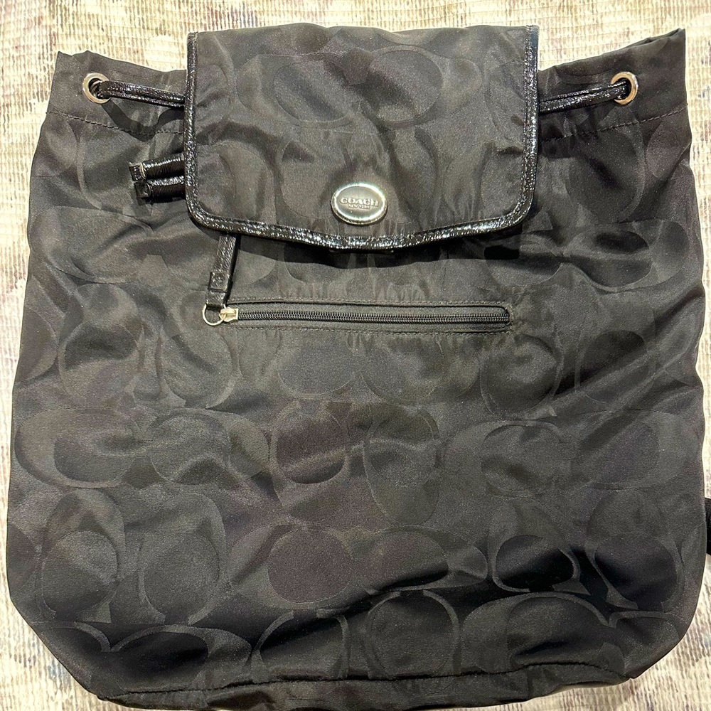 COACH Authentic Backpack Black Lightweight Pockets Zippers Vintage